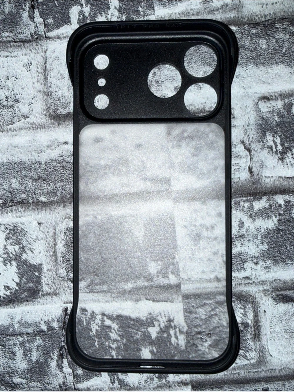17 Pro Max Phone Case Matte Black featuring Kuromi and Cinnamoroll lanyards.